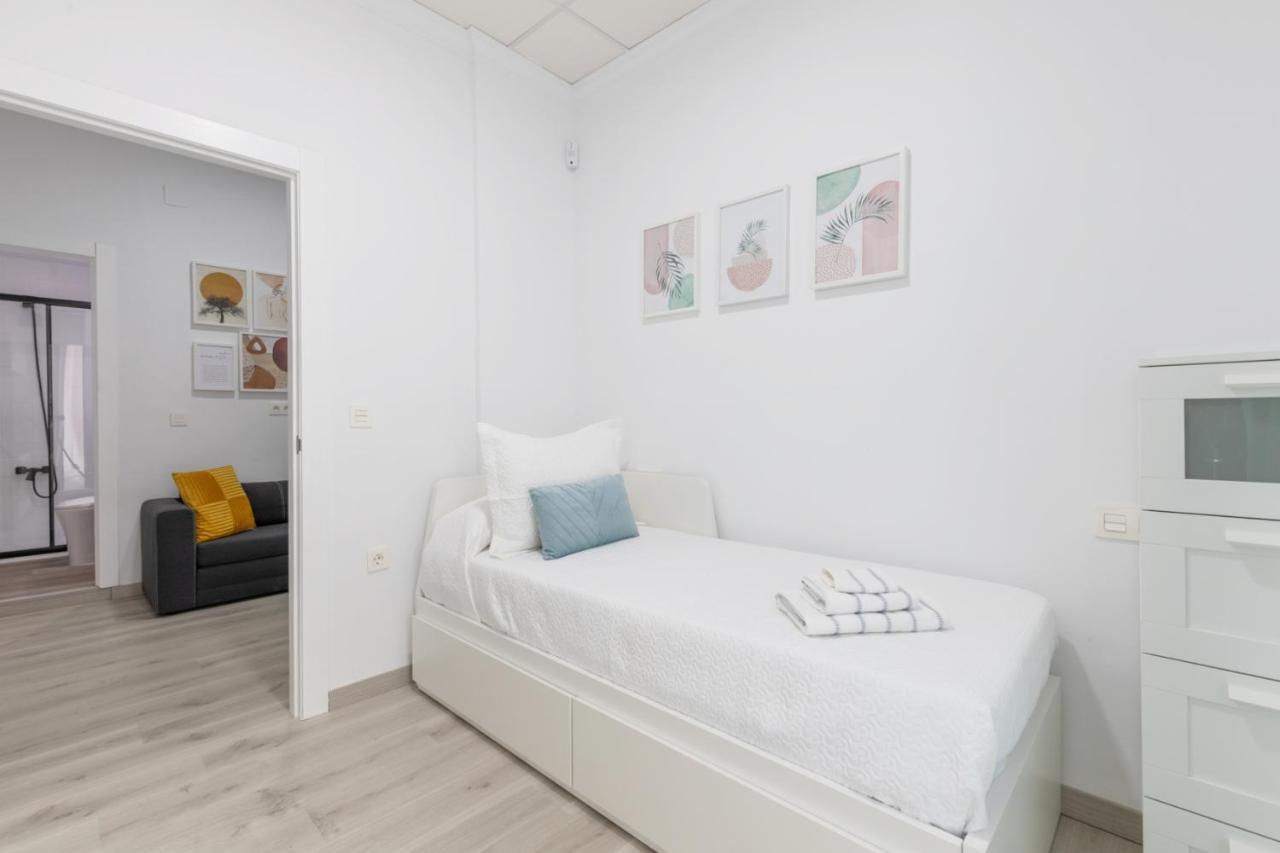 H&H Suite En El Corazon De Гранада Екстериор снимка